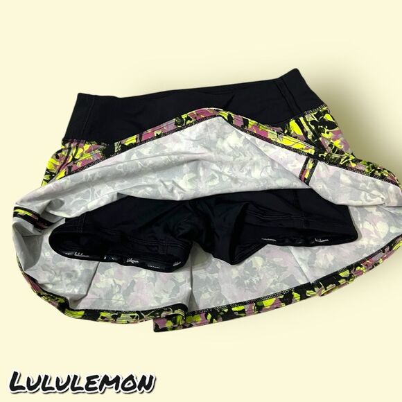 Preowned Lululemon Pace Rival Mid-Rise Skirt Highlight Yellow Multi / Bla size 2 - Picture 9 of 15